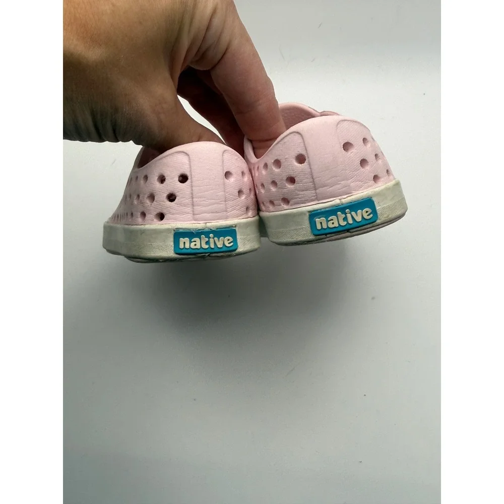 Native Jefferson Kids Size C4 Pink Slip On Perforated Water Shoes Sneakers